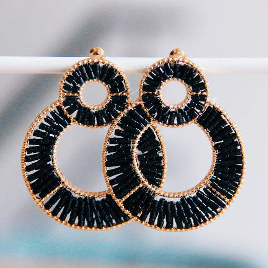 Bazou Statement earring with miyuki beads – black/gold (SO705)