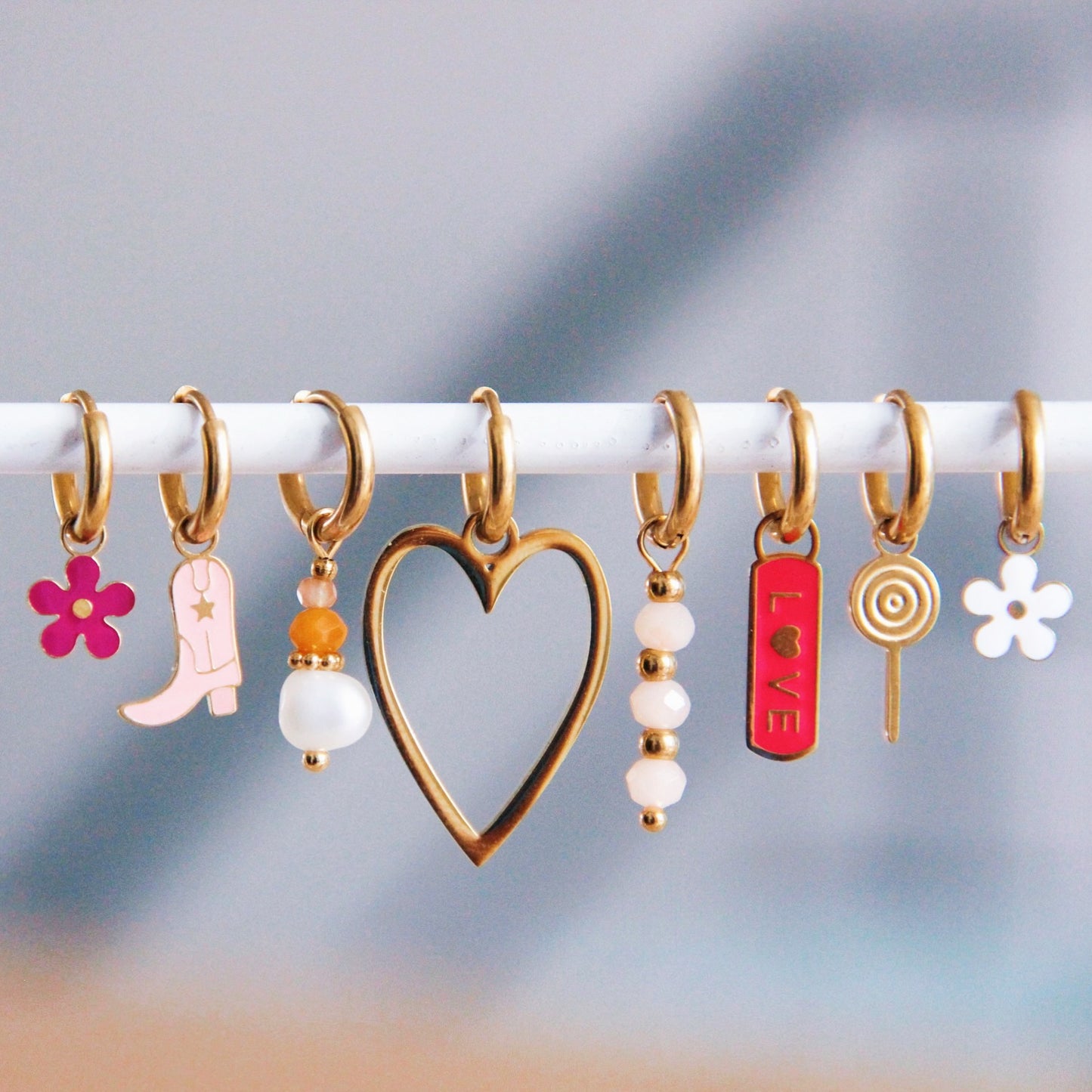 Bazou stainless steel hoop earrings with lollipop – gold – CB3132